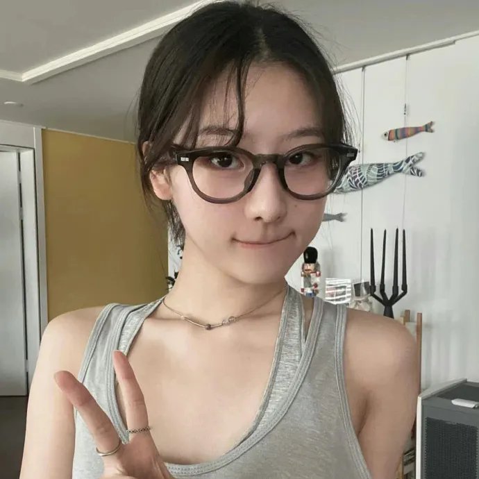 满船春色